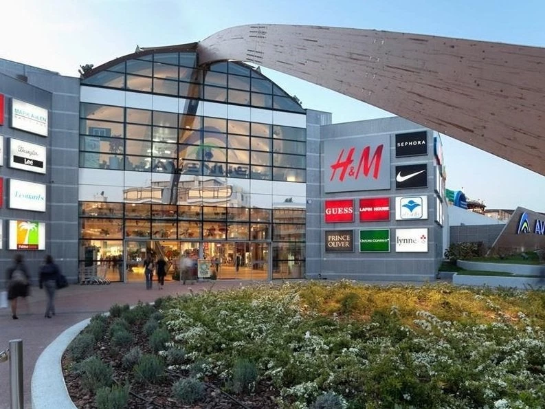 Βγαίνει σε πλειστηριασμό το εμπορικό κέντρο Avenue στο Μαρούσι